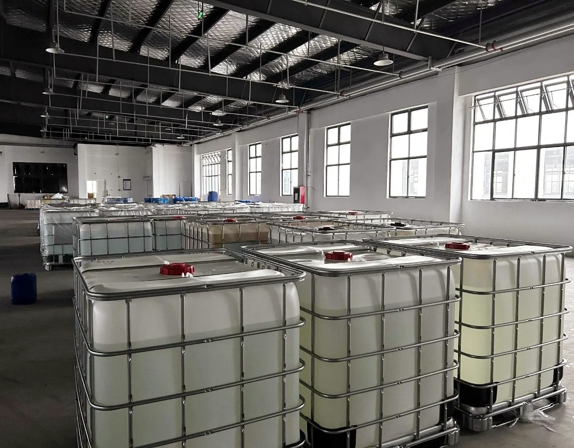 Suministro de f&aacute;brica-Amina-terciaria-Grasa-C12-C14-Alquil-Dimetil-Amina-CAS-84649-84-3 (1)_副本