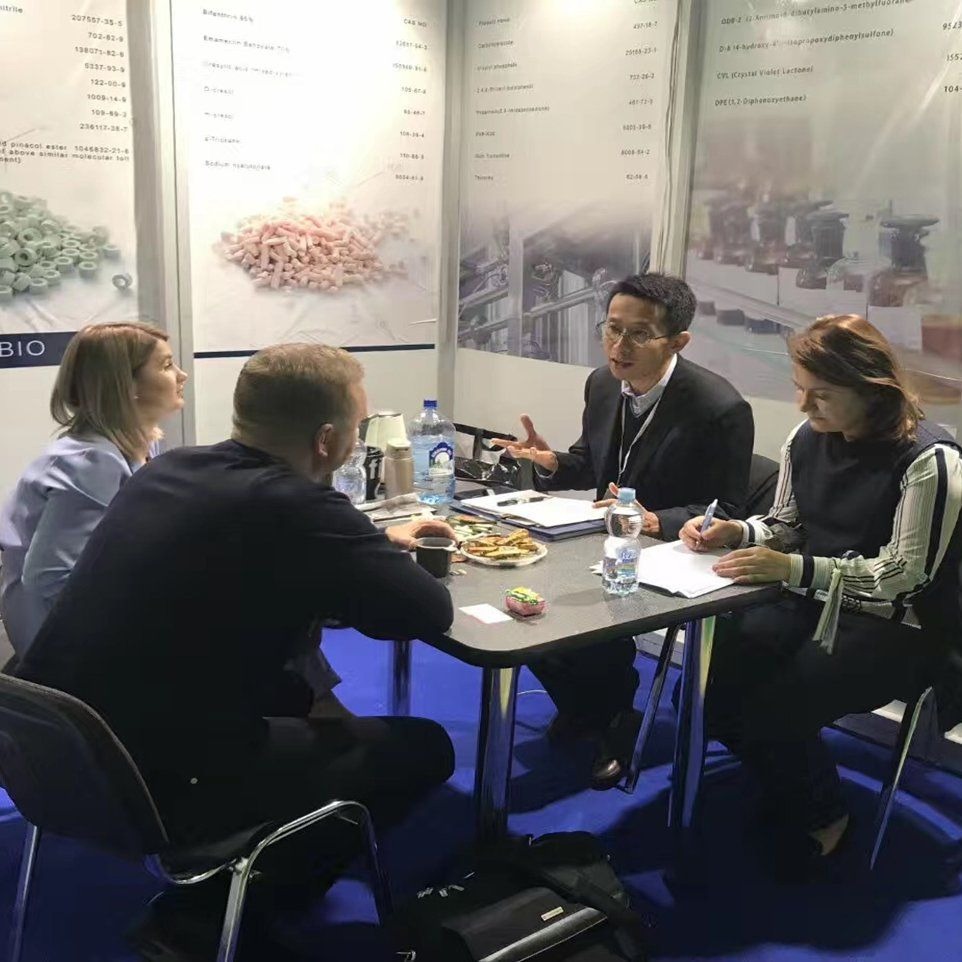 Polvo de salicilamida CAS 65-45-2 99% para aditivo de caucho analgésico antipirético